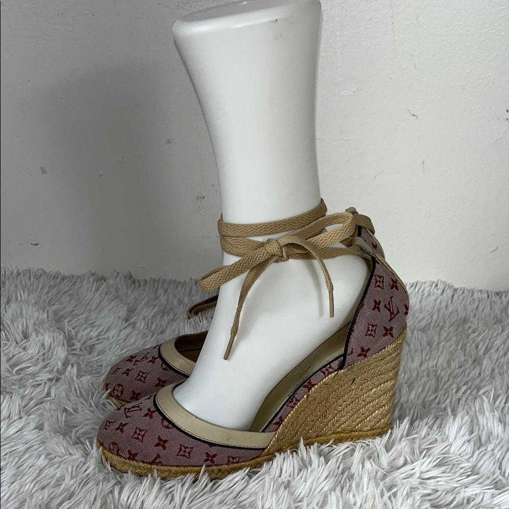 Louis Vuitton Tan and Red Wedge Shoes - Picture 2 of 13